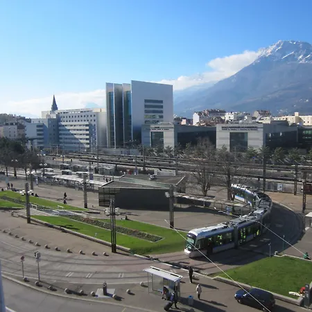 فندق Terminus